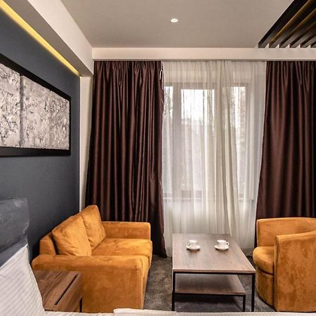 Nor Ekats Aparthotel เยเรวาน ภายนอก รูปภาพ