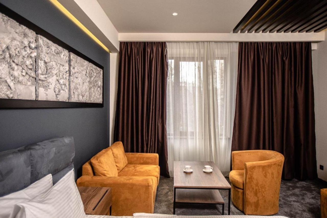 Nor Ekats Aparthotel เยเรวาน ภายนอก รูปภาพ