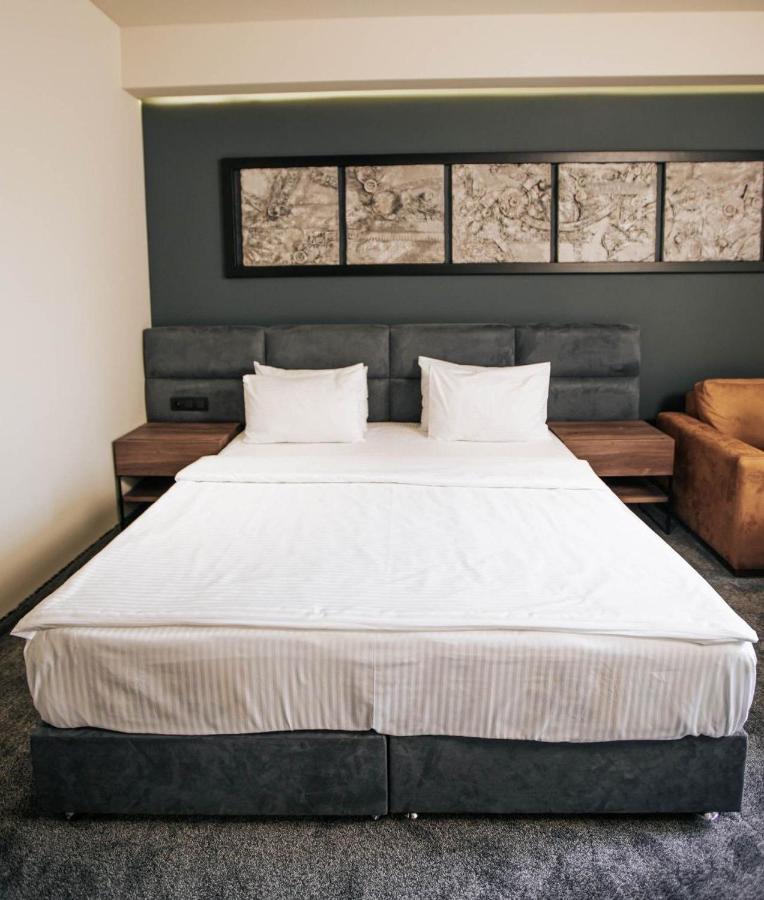Nor Ekats Aparthotel เยเรวาน ภายนอก รูปภาพ